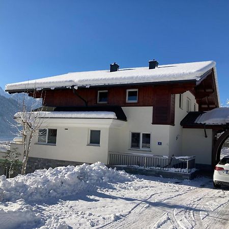 Holiday Apartment In Pinzgau With A Large Terrace ميترسل المظهر الخارجي الصورة